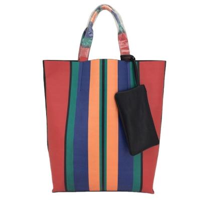 China Wholesale Tote Bags Multi Strip Print Water Resistant Above Size Customer for sale