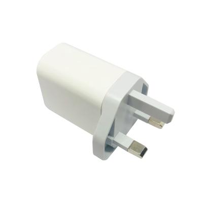 China 3A Wall UK Travel Mobile Phone Plug Fast Charging Type PD 100V 240V 20W OEM Fast Chargers For Phones Usb C Adapter Android Smart Charger for sale