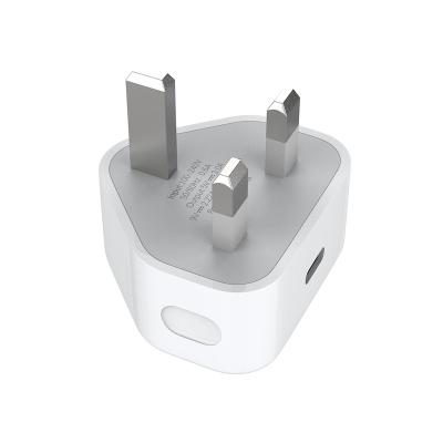 China UK OEM Mobile Phone Charger Head 20W Plug Wall Chargers Mobile Phone/Tablet/MP3/MP4 Fast Charging Adapter USB C 3 Pin 20Watt UK Charger For iPhone 13 for sale