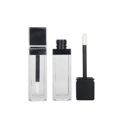 China Cosmetics Packaging Cosmetics Packaging Beauty Container Concealer Base Bottle Case Plastic Empty Tube With Big Brush Head for sale