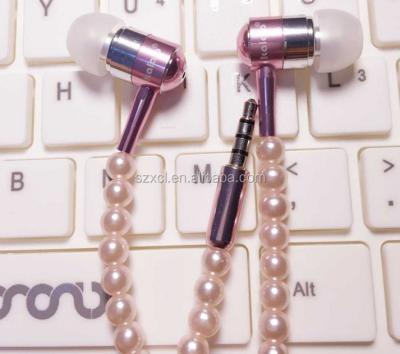 China Portable Mp3 Phone Earphone In Ear Diamond Pearl Bead Couples Necklace Earbuds With Mic Fashional Gift Girls Earbuds Headset for sale