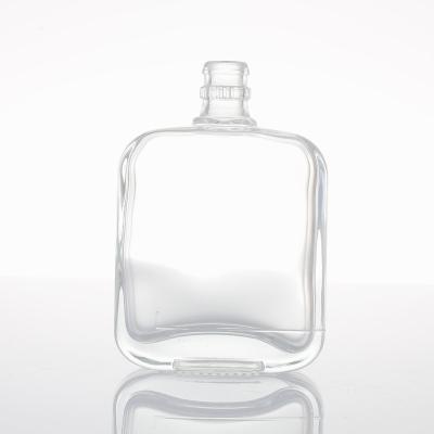 China Custom Glass Bottle 100ml Gin Whiskey Bottles Beverage Tequila Liquor 50ML 100ml Bottle Spirits for sale