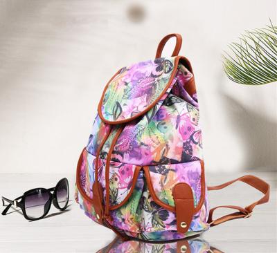 China Las señoras de la moda de la lona de las muchachas del adolescente hacen excursionismo el diseño floral para los viajes cortos en venta