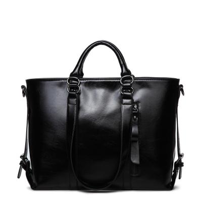 China Bolso clásico del cuero del negro de la capacidad grande, las bolsas de mensajero de las mujeres con la hebilla del ajuste en venta