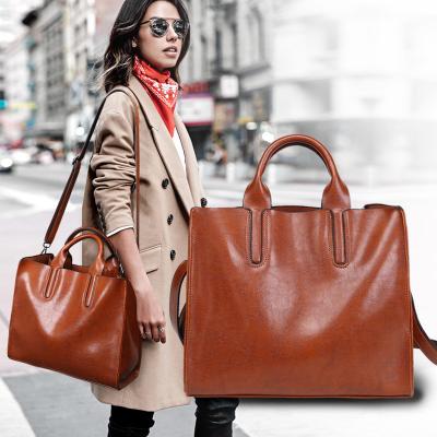 Chine Cru de sac d'épaule de cuir d'unité centrale d'huile, sac en cuir de l'ordinateur portable des femmes avec le noir de longue ceinture à vendre