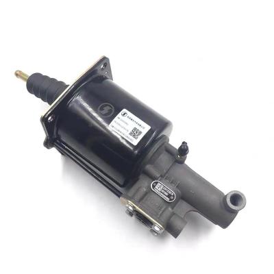 China Car Parts China manufacturing factory direct sales Shaanxi auto special  clutch booster pump  heavy truck for sale