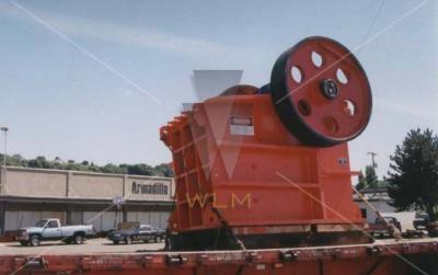 China Strong Main Frame Hydraulic Jaw rock crushing machine for Mining 265-402t/h for sale