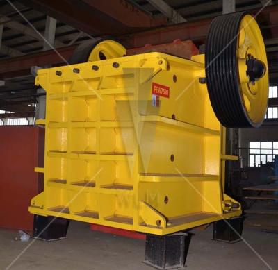 China Oil - immersed Lubricants Hydraulic rock jaw crusher 75 - 90kw for sale