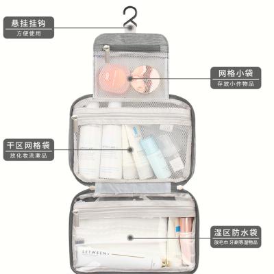 China Custom Hook Hanging Tote Makeup Bag For Travel 2022 Fashion Toiletries Cation Wet-Dry Solid Separation for sale