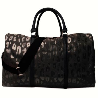 China 2022 fashion big vacation large capacity waterproof portable leopard black travel bag chic storage stuff for vacation for sale