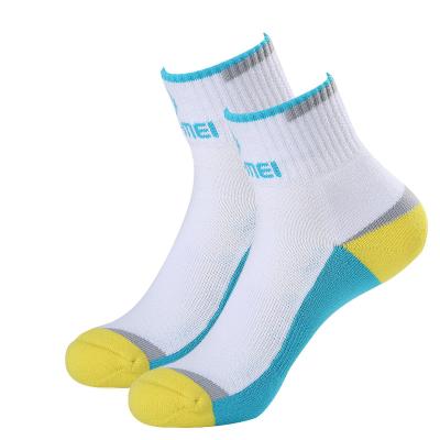 China Season Breathable Suitable Professional Badminton Autumn Winter Socks Sports Adults for sale