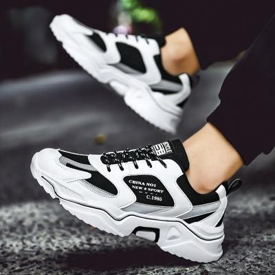 China New fashion trend styles Autumn Men's casual sports advice shoes trend with fashionable sneakers and ins shoes for sale