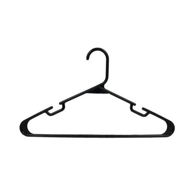 China Multifunctional Plastic White Clothes Hanger New PP Lift Up Product New Product 2017 Plastic Black Clothes Hanger for sale