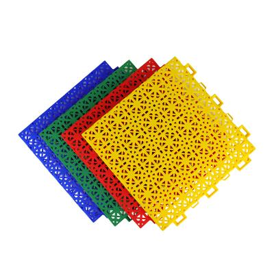 China Suspended Plastic Interlocking Flooring Blue PP Badminton Court Floor for sale