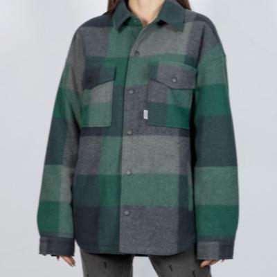 China 2021 new recycled Anti-wrinkle POLYESTER plaid green and blue long SLEEVES OVER SHIRT FITTED OVER MEN'S shacket for sale