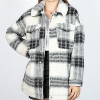 China 2021 viable new wool blended woven black white plaid and striped women shacket with quilt filling for sale