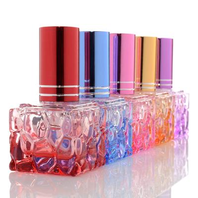 China Personal Care Wholesale Small Colored Perfume Spray Glass Bottles Vacuum for sale