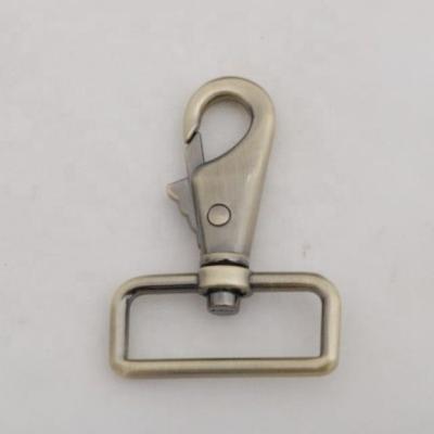 China High quality and fashionable 32mm zinc alloy buckle spring accessories parts bag customization supports snap hook for sale