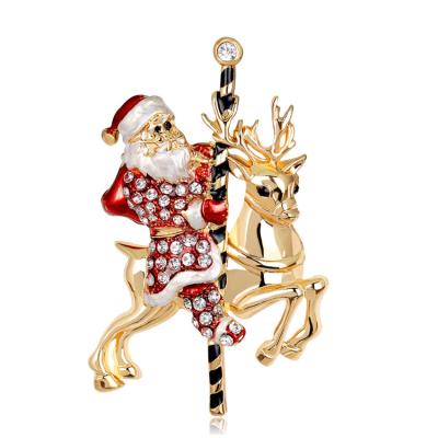 China Custom Europe Christmas Hardwork Enamel Reverse Pins New Year Party Merry Christmas Enamel Pin Badge Gifts Rhinestone Christmas Tree Brooches for sale