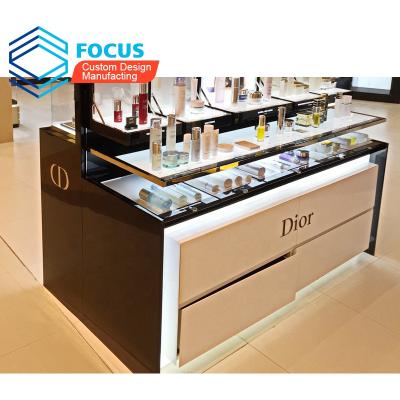 China High Quality Cosmetic Store Beauty Store Furniture Cosmetic Showcase Design Make Up Store Cabinet Display for sale