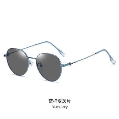 China For Reading Glasses Wholesale 2022 Decorative Photochromic Myopia Rim Glasses Frame Smart Photosensitive Anti Blue-Ray Student Glasses for sale