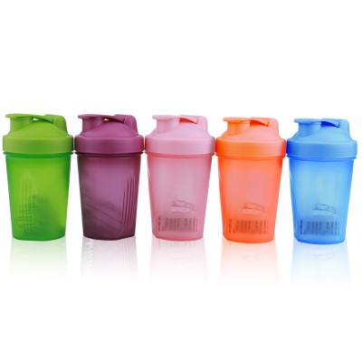 China 2020 Hot Sell Custom Gym Bottle Blender Water Bottle Classic Loop Top Sports Shaker Water Bottle for sale