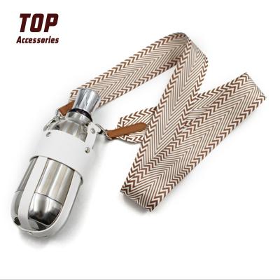 China Hot Sale Glass Minimalist Water Bottle Sleeves Insulator Shrink Leather Bottle Sleeves for sale