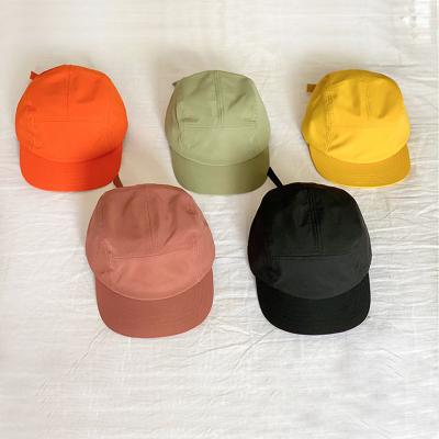 China COMMON Customize Cheap Flat Brim White 5 Panel Hat / Candy Color Sport Hat for sale