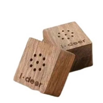 China Wireless Key Carrying Wooden Box Square Mini Speaker for sale