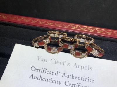 China Charmanter 18K Gold Diamant Ring, Serpenti Viper Ring mit Mutter von Perlen Luxus Schmuck handgefertigt zu verkaufen