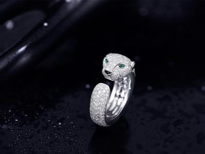 China joias de luxo online VS Diamante N4225200 Pantera Cartier Anel Com Esmeraldas Ónix à venda