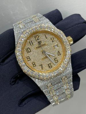 Chine Des hommes de laboratoire de squelette, des montres de poignet en diamant, une montre suisse, une moissanite, une étoffe, une glace. à vendre