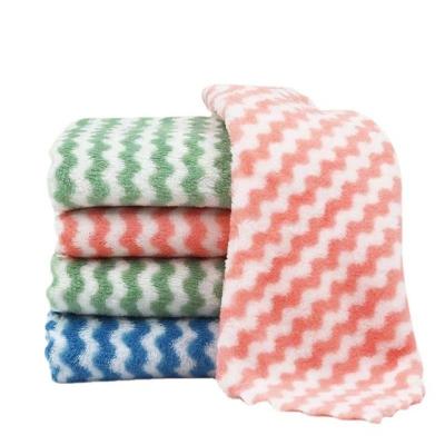 China Sustainable Support Customized 30*30cm Dish Cloth Kitchen Table Cleaning Towel Household Fish Scale Cloth Will Not Remove Hair for sale