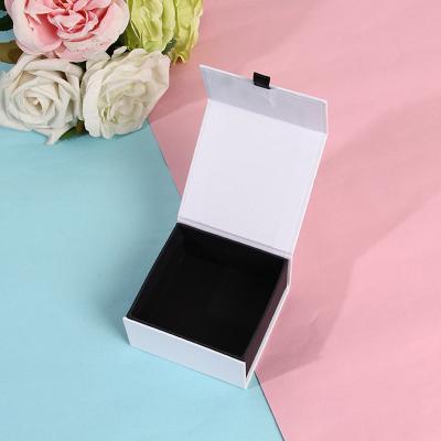 China Custom Jewelry Boxes Paper Logo Size Birthday Gift Package Handmade White Jewelry Box for sale