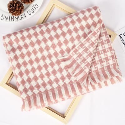 China Cashmere Feel Diamond Plaid Scarf Women Autumn and Winter Scarf Thick Warm Shawl for sale