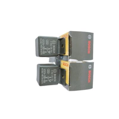 China Fuel Injection System Factory Direct Wholesale Power 24Vdc 40A 100A Yellow Relay 0332019150 for sale