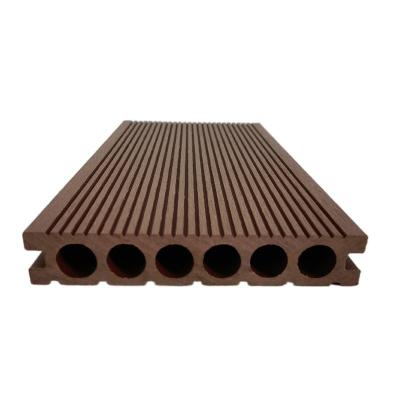 China Eoc-friendly Exterior Wood Plastic Composite Decking Coextrusion Treatment for sale