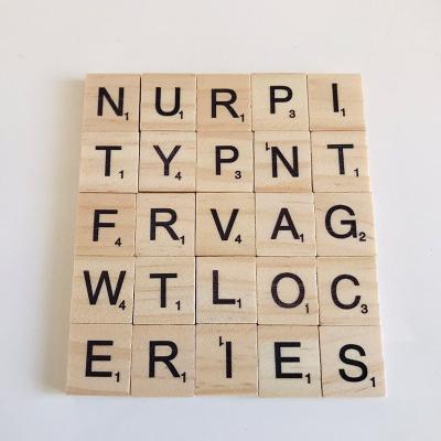 China 100pcs/lot Europe Letters Wooden Wooden Alphabet Black Letters and Numbers Digital Wooden Puzzle Toys for Kids Favors for sale