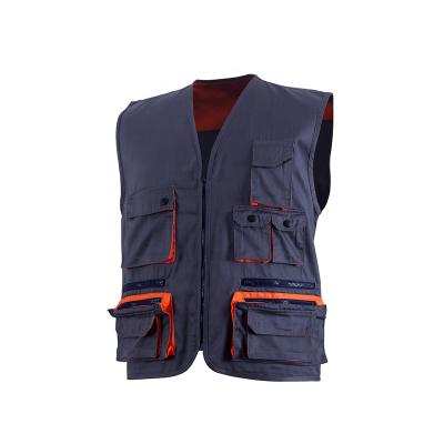 China Water Proof Manufacturer Carefully Manufactures Body Protective Multifunctional Cargo Fishing Vest for sale