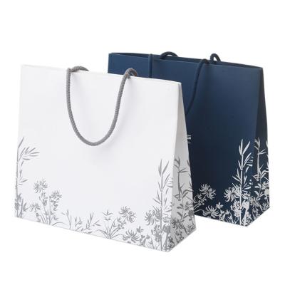 Cina Progettista su ordinazione Paper Bags With il vostro Logo For Gift Packaging Bag in vendita