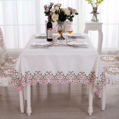 China Banquet Style Tablecloth Waterproof Pastoral Wedding High End Computer Embroidered Tablecloth Water Soluble Series for sale