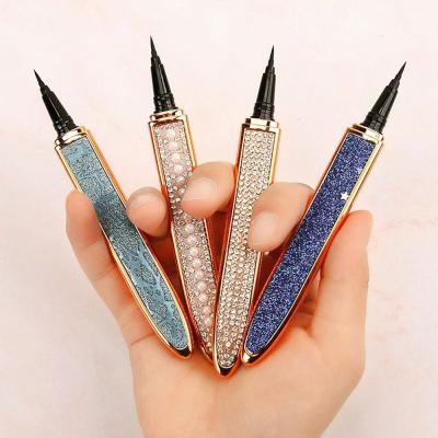 China Private Label Waterproof Gold Vegan Self Adhesive Liners Waterproof Long Lasting Colorful Liquid Eyeliner for sale