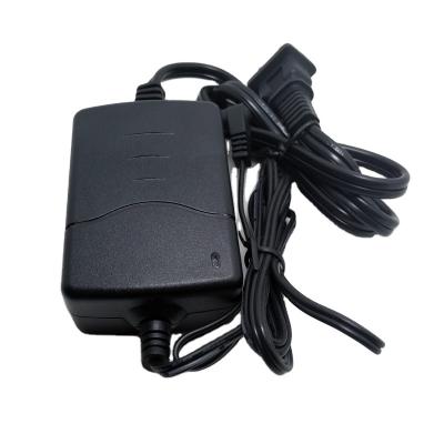 China Battery 2S 7.4V Li-ion / Standard Lithium Polymer Battery Charger (8.4V 1A) for sale