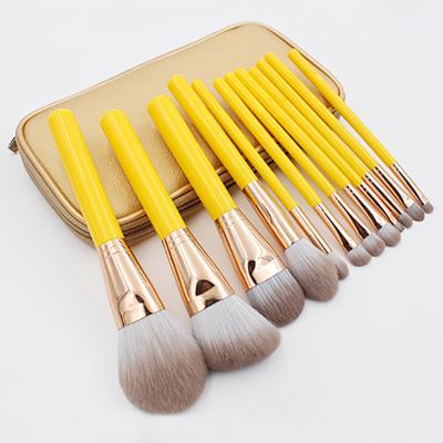 China Angular Blush 12pcs Manufacturer Professional Private Label Makeup Brush Yellow Color Remove Airbrush Makeup Compressor for sale