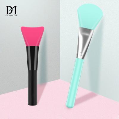 China Angular Blush Eco-Friendly Cosmetic Professional Plastic Acrylic Transparent Silicone Brush Face Mask Brush Face Mask Brush for sale