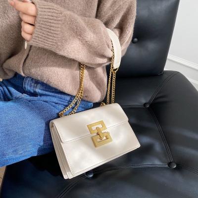 China Fashion single shoulder girls cross body bag Korean version new soft chic lock chain small square bag for sale