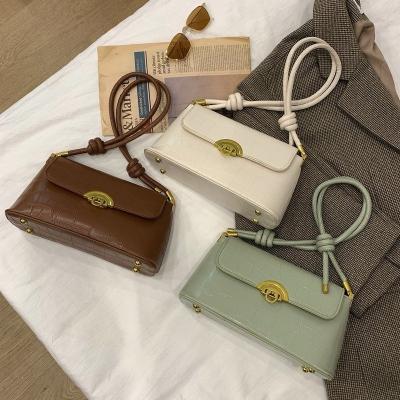 China Fashionable Small Online Shopping Handbags 2020 Women Crocodile PU Leather Purses for sale