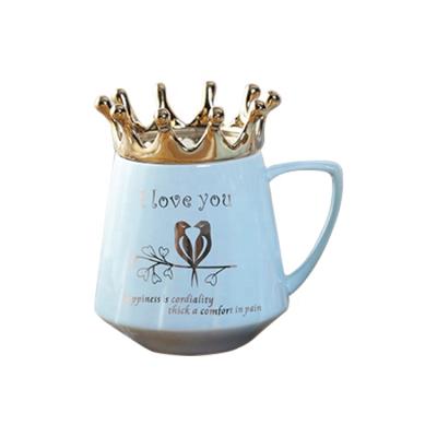 China Viable Nordic Style Creative Crown Mug Gold Ornament Coffee Mug Ceramic Milk Mug With Gold Lids Big Belly Water Gift Mug for sale