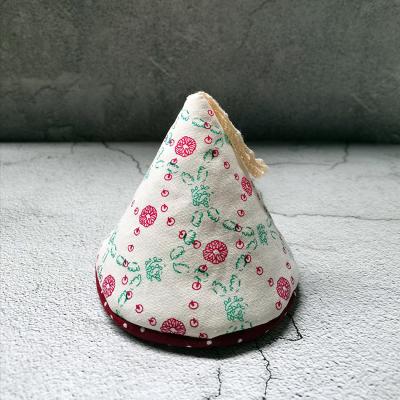 China Modern Fabric Pot Cap Kitchen Triangle Pot Anti-scalding Handle Can Be Hung for sale