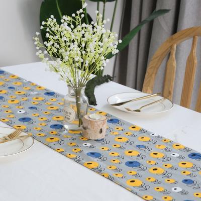 China Custom Durable Wedding Christmas Burlap Leave Flower Cotton Dining Table Runner for sale